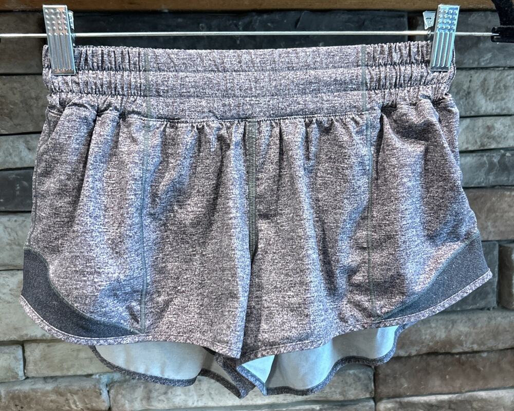 Women’s LULULEMON Gray Hotty Hot High Rise Lined 2.5” Lined Short Size 4 *A8